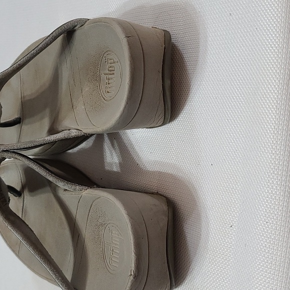 Fit Flop Womens Exercise Sandals Gray With Clear Square Jewels Sz 7 GUC - Picture 5 of 12